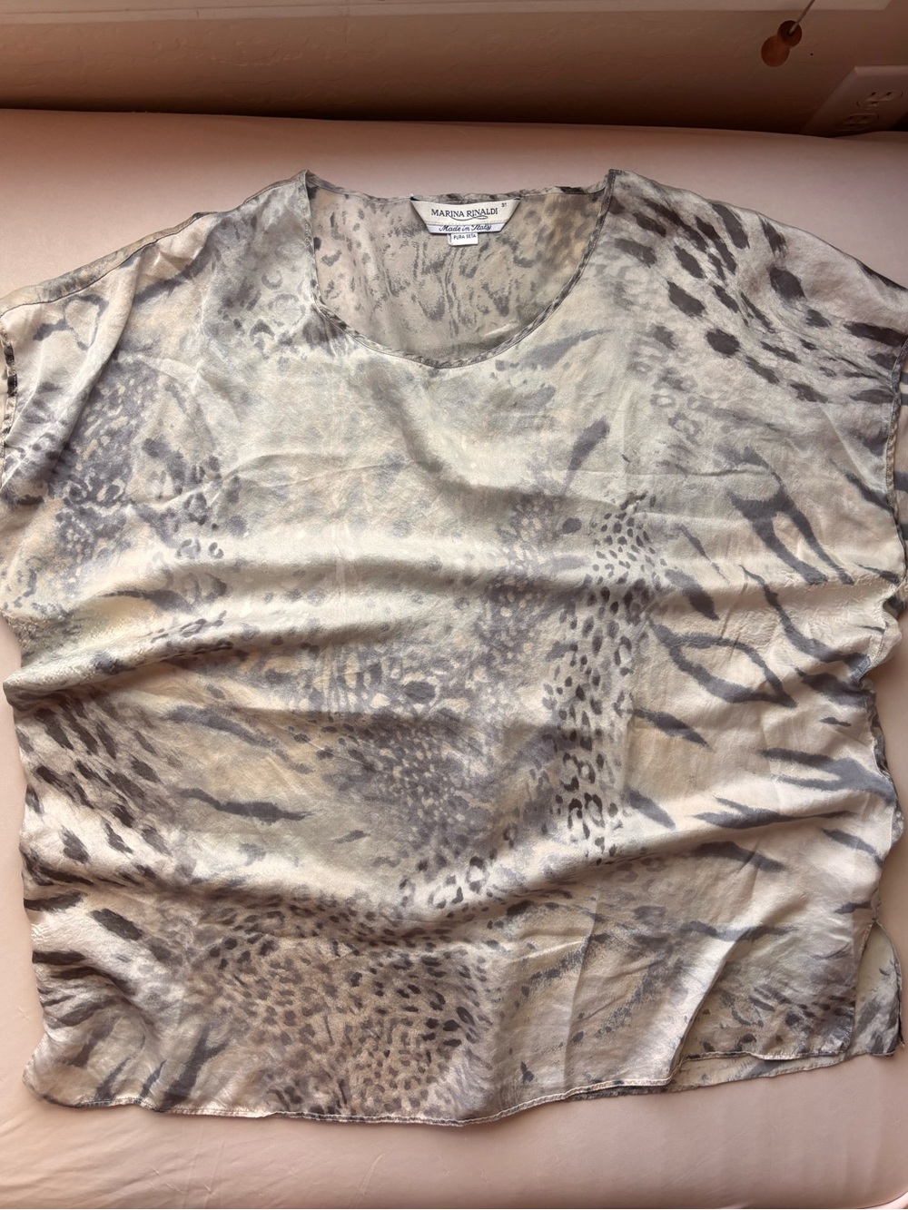 Marina Rinaldi Cream and Gray Animal-Print Silk Blouse Size 31/3XL Made In Italy